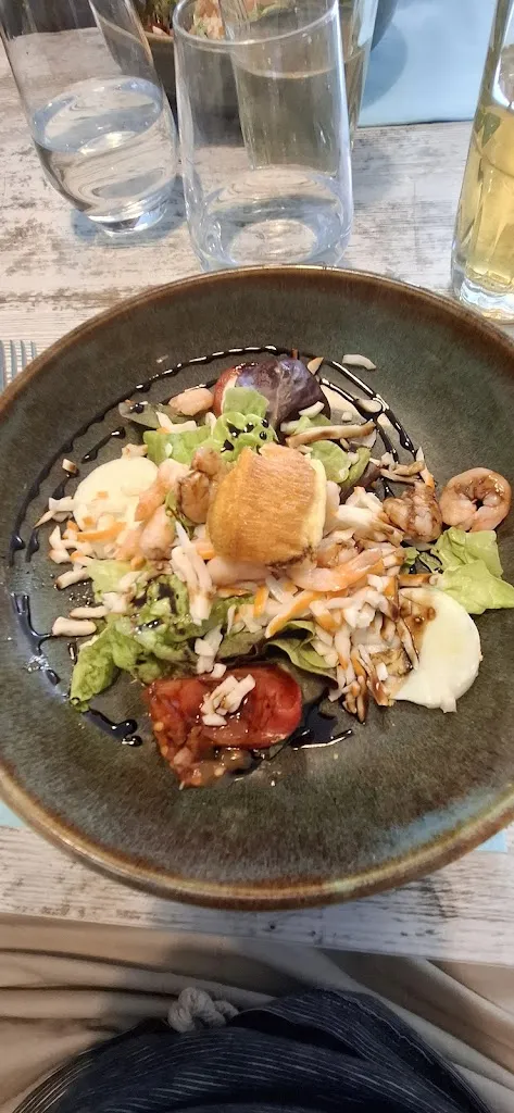 Erwin Willems_Straw and Beach_Périers_review