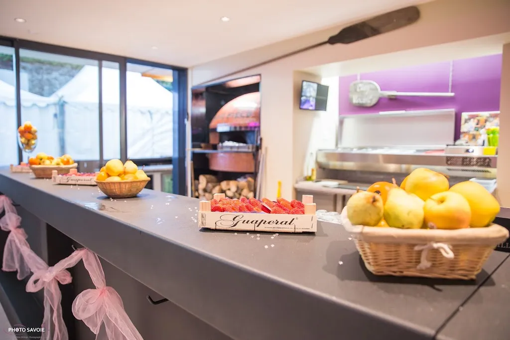 Le Win's Field_Jacob-Bellecombette_slider_image_1