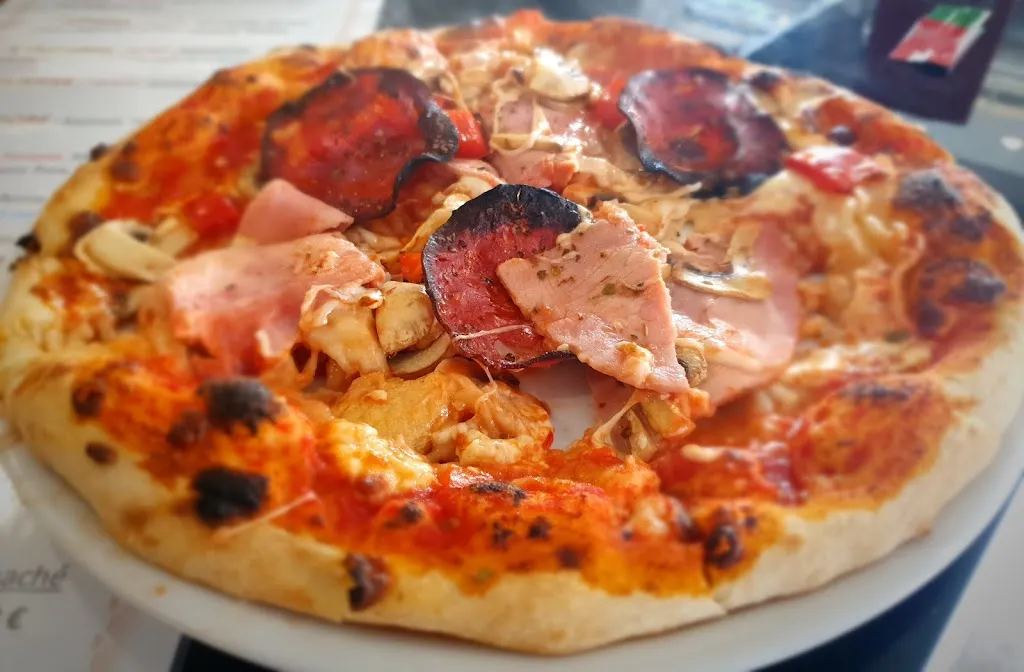 Roza'm Pizza Tacos & Burgers Grill_Périers_slider_image_2