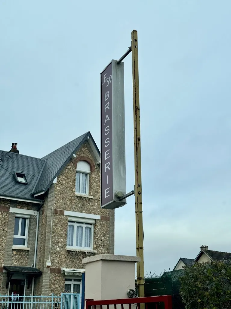 Noémie Durocher_Brasserie LE 39_Oissel_review