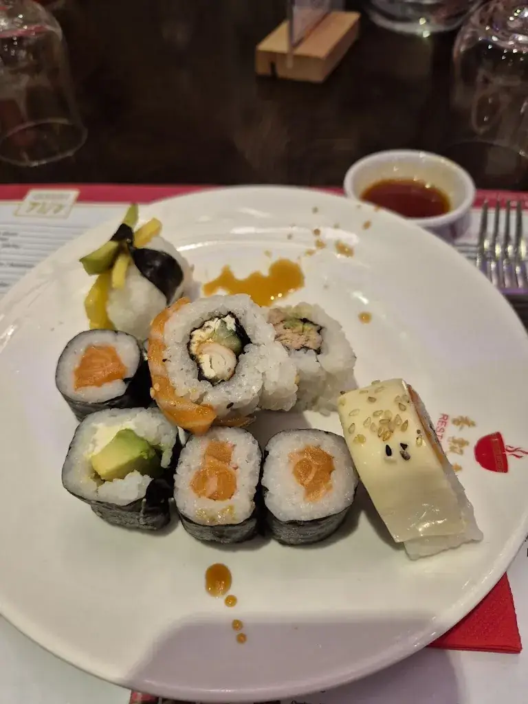 Les Meriot_Les délices de Tourville Buffet à volonté Restaurant asiatique_Tourville-la-Rivière_review