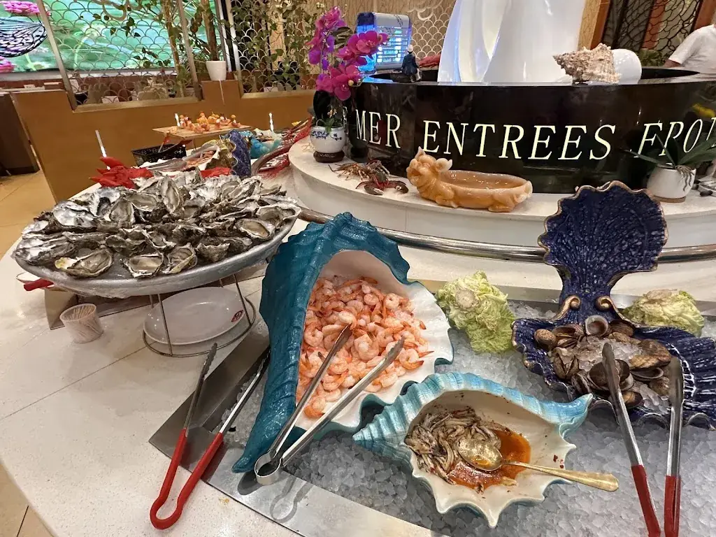 Olivia Wun_Restaurant AU GRAND BUFFET_Saint-Étienne-du-Rouvray_review