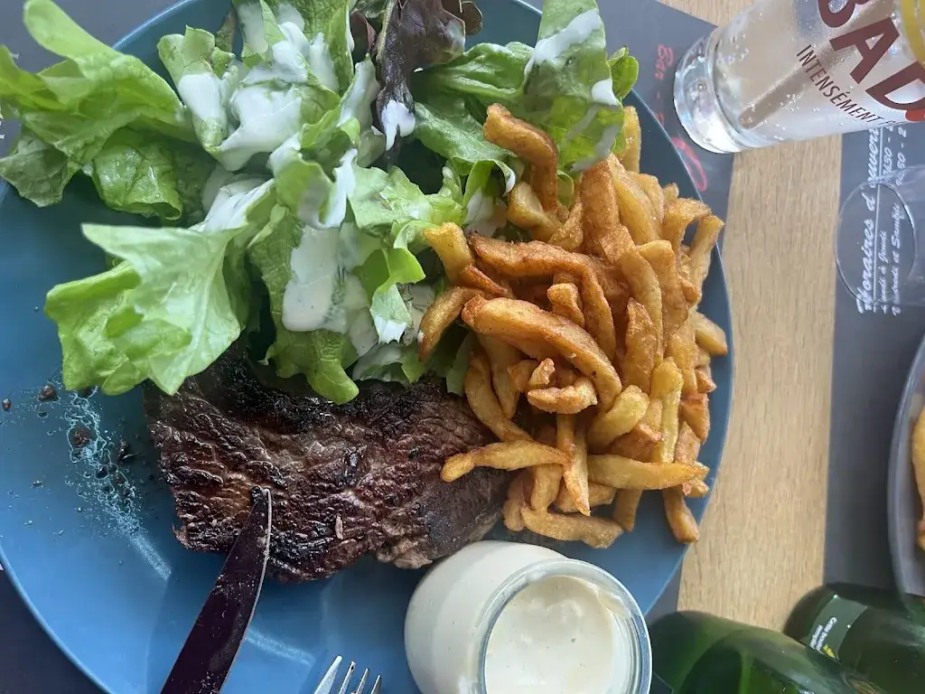 Manono_Le Cinoche_Tourville-la-Rivière_review