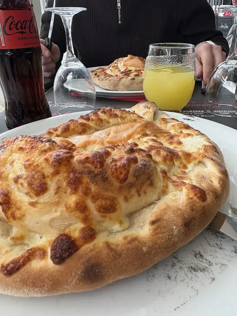 Le Cinoche_Tourville-la-Rivière_slider_image_2