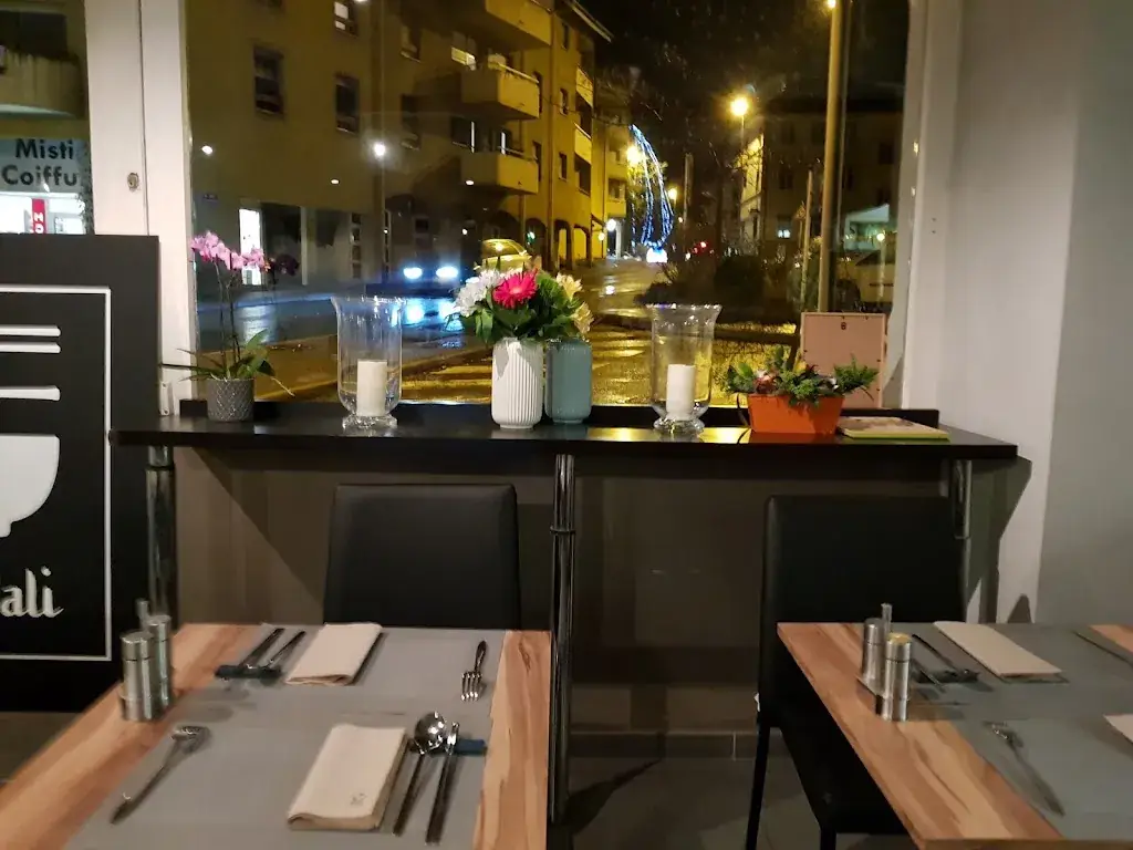 Pali Pali_Roche-sur-Foron_slider_image_1