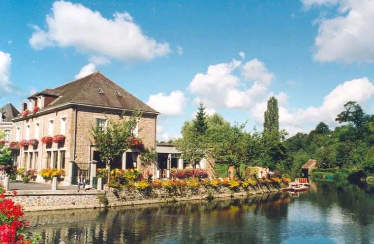 Le Lion Verd_Putanges-le-Lac_slider_image_1