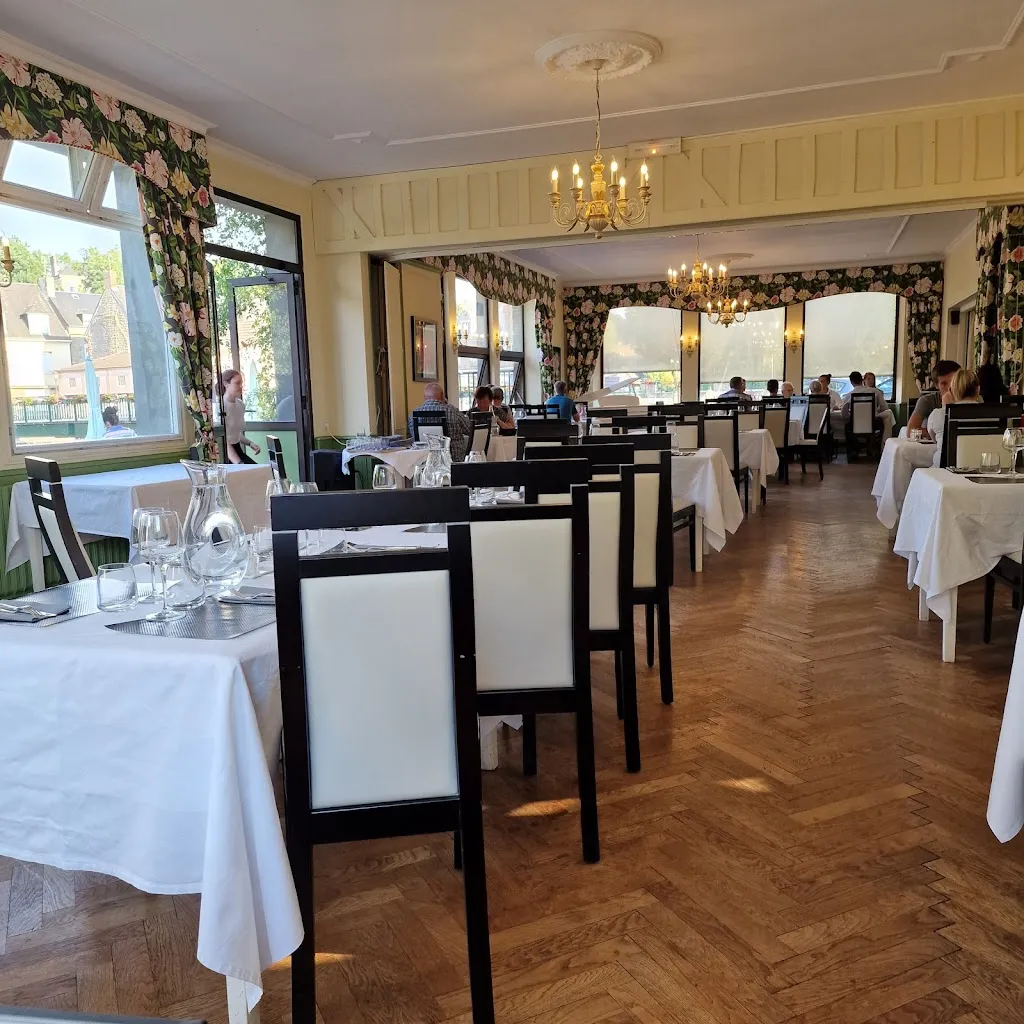 Le Lion Verd_Putanges-le-Lac_slider_image_2