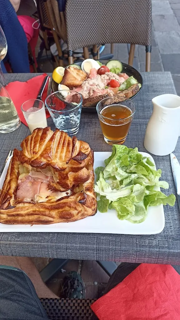 Aaron Suppel_La Gargouille_Pont-Audemer_review