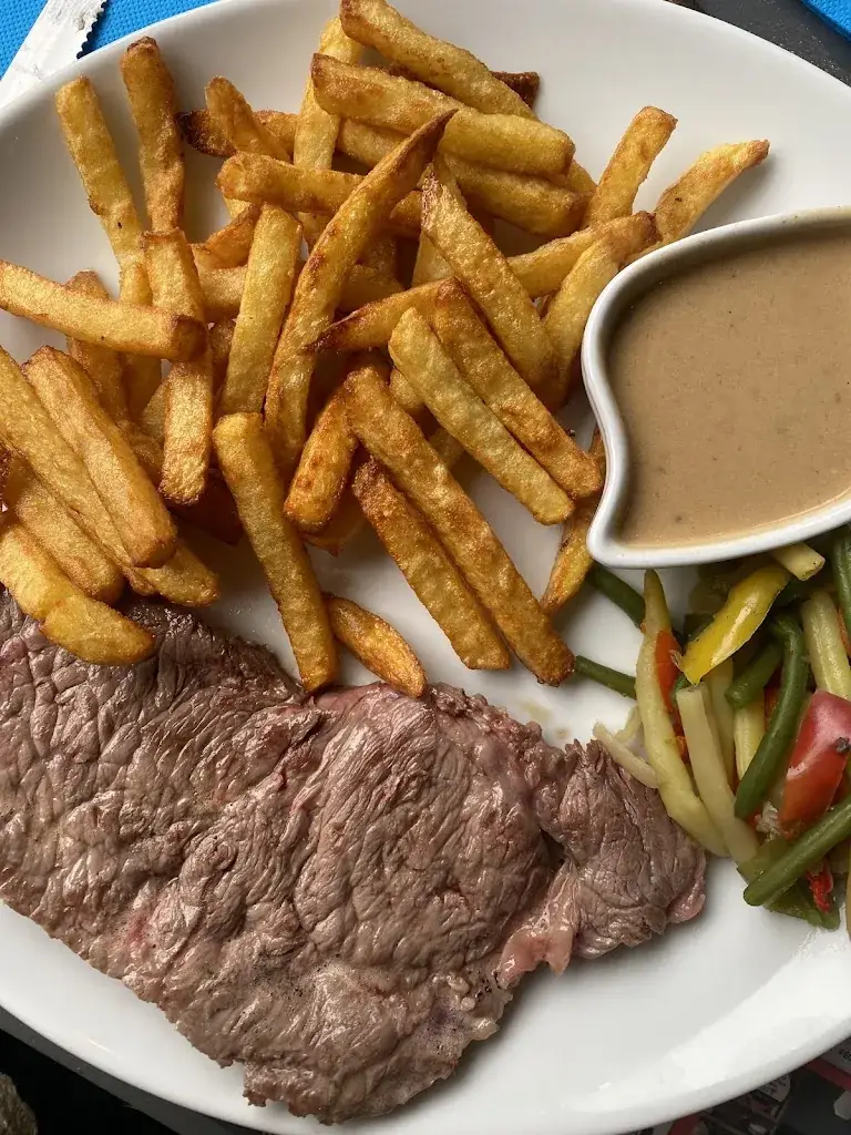 Restaurant Le Discret_Pont-Audemer_slider_image_3