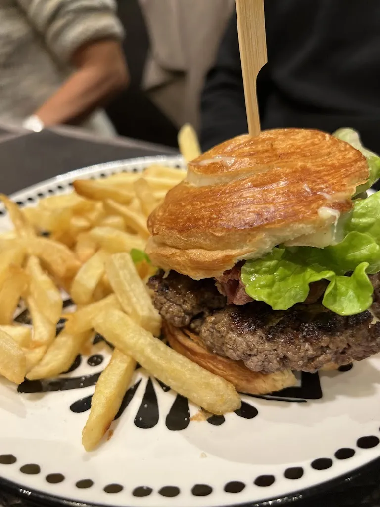 La Tour de Pise_Pont-Audemer_slider_image_2