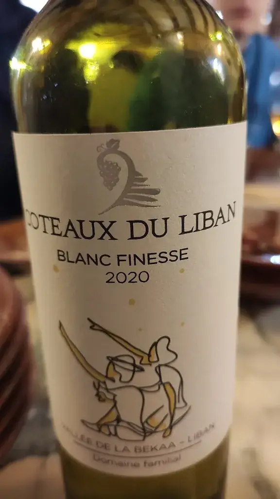 Anne Tatin_La Côte Du Liban_Pont-Audemer_review