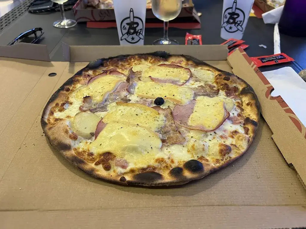 Pietro Angelo_Le B17_Port-Bail-sur-Mer_review