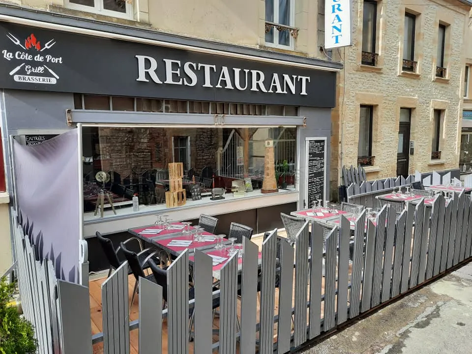 La Côte de Port Restaurant in Port-en-Bessin-Huppain