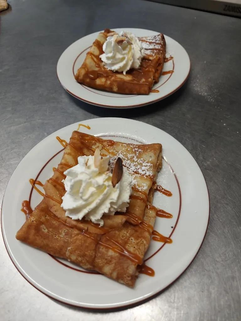 Restaurant Le Chalut de Port en Bessin_Port-en-Bessin-Huppain_slider_image_2