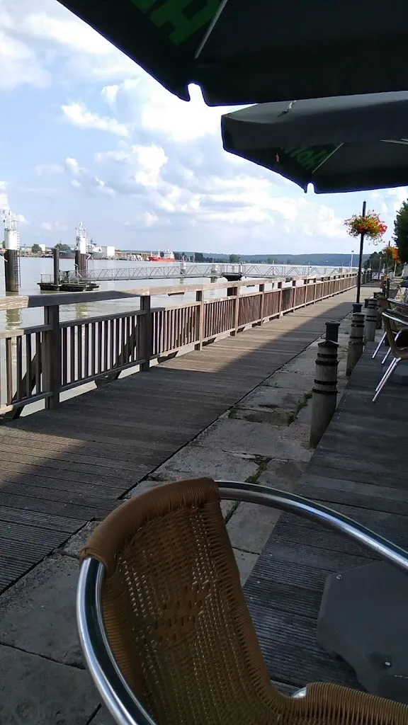 Le Maryland_Quillebeuf-sur-Seine_slider_image_3