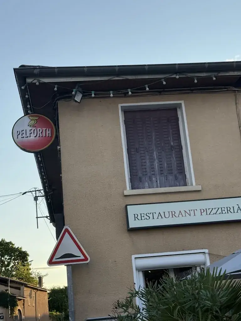 LA DIVININA_Janneyrias_slider_image_1