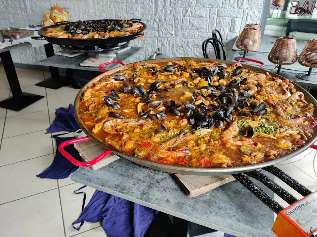 LA DIVININA_Janneyrias_slider_image_2