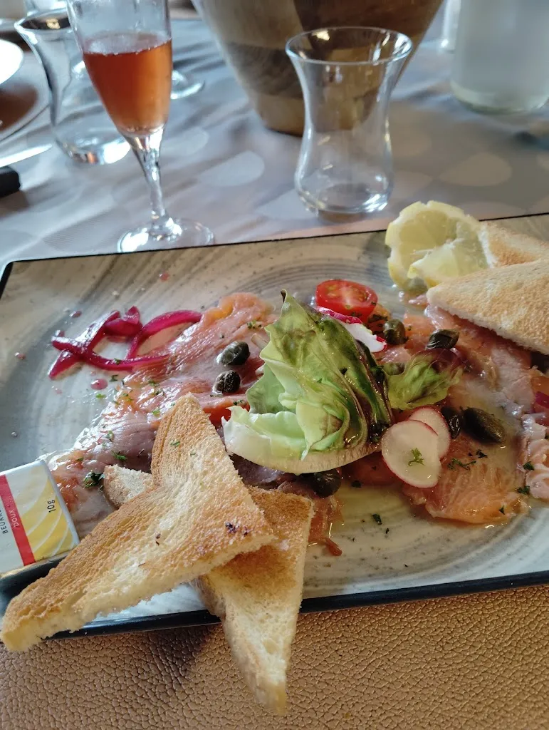 frederic baudier_La Chaumière_Quettehou_review