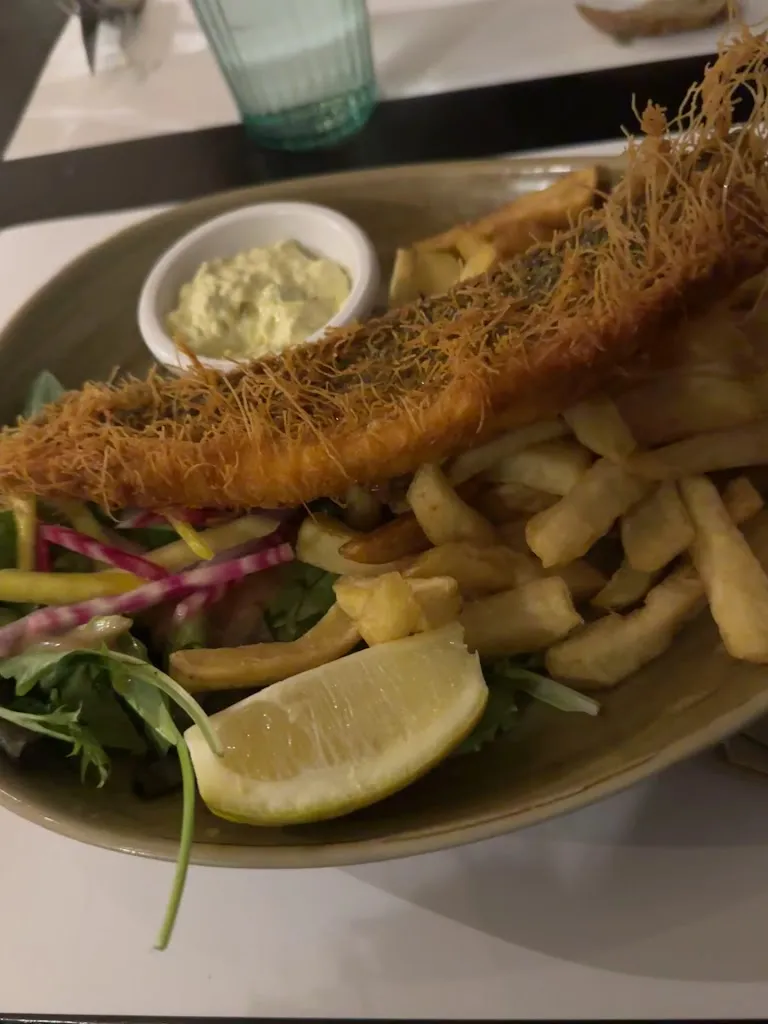 La Marina_Saint-Vaast-la-Hougue_slider_image_2