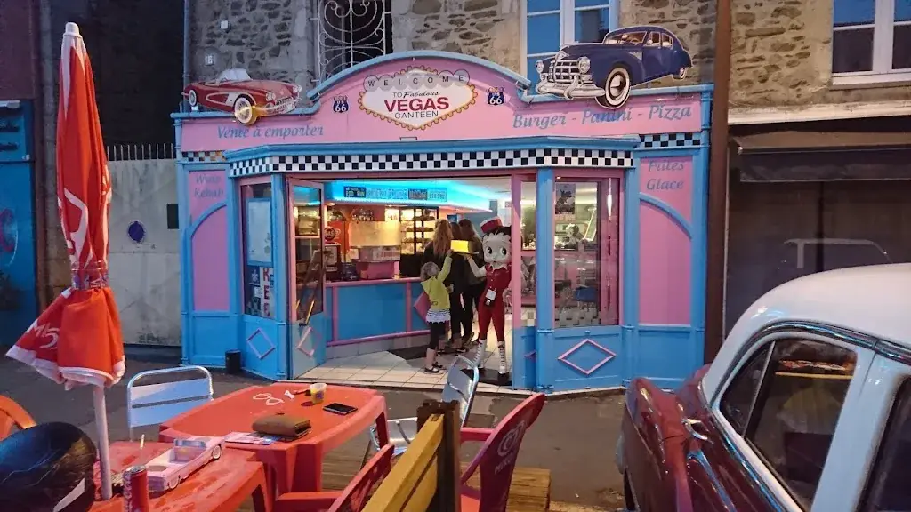 Vegas Canteen restaurant in Quettehou