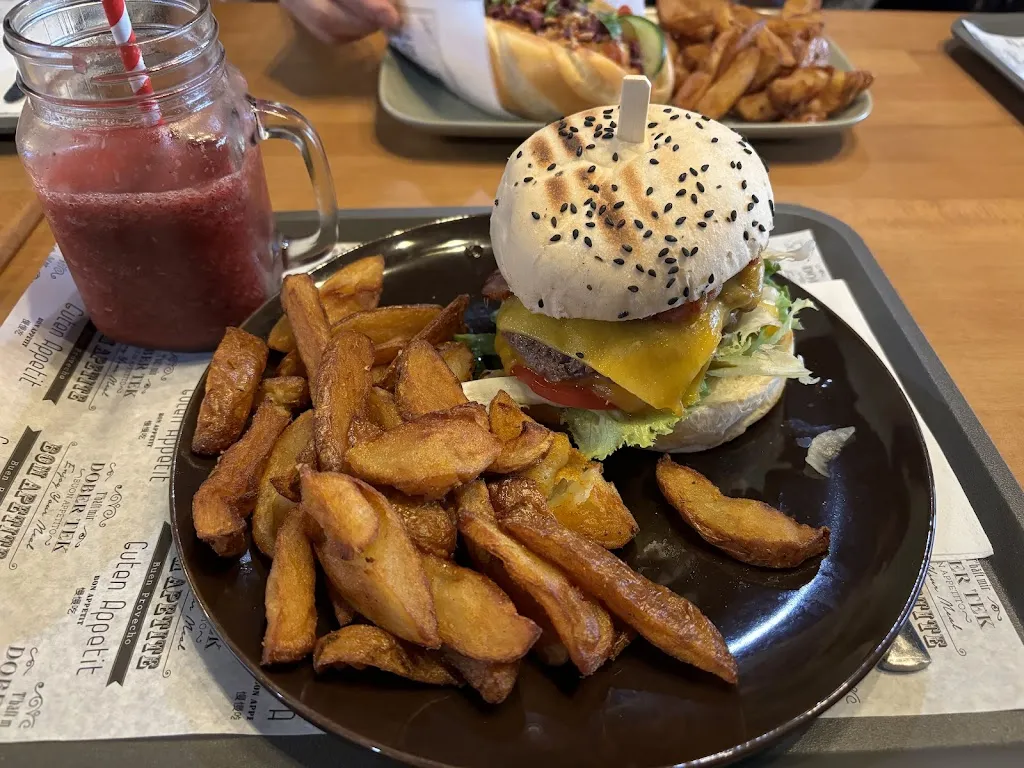 Jessica_Déli Kitchen by La Fabric_Pontorson_review