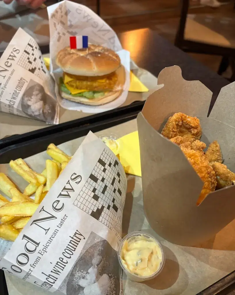 Ivan Denisenko_CHICKEN CABANA :Croquez, savourez, recommencez !_Pontorson_review