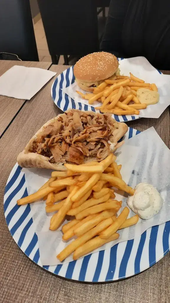 Mike Norton_Istanbul Kebab pontorson mont saint michel_Pontorson_review