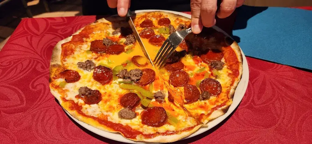 MS Wong_pizzeria la squadra_Pontorson_recensione