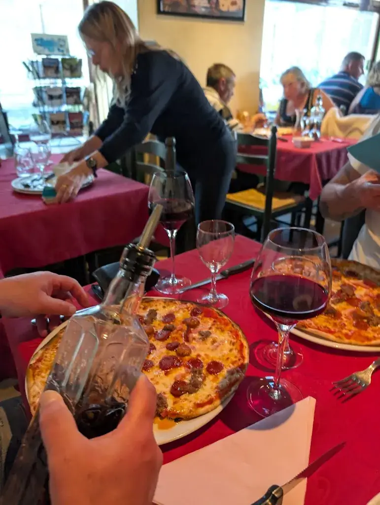 pizzeria la squadra_Pontorson_slider_image_3