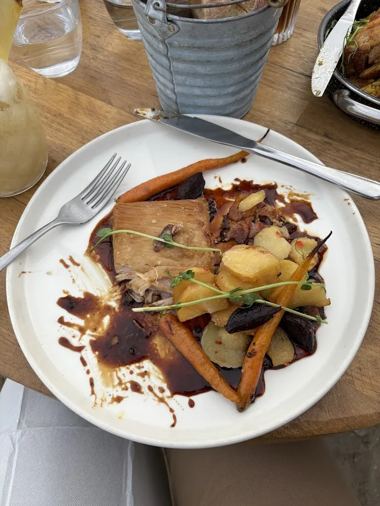 Kevin Cherrick_Le Goéland plage_Réville_review