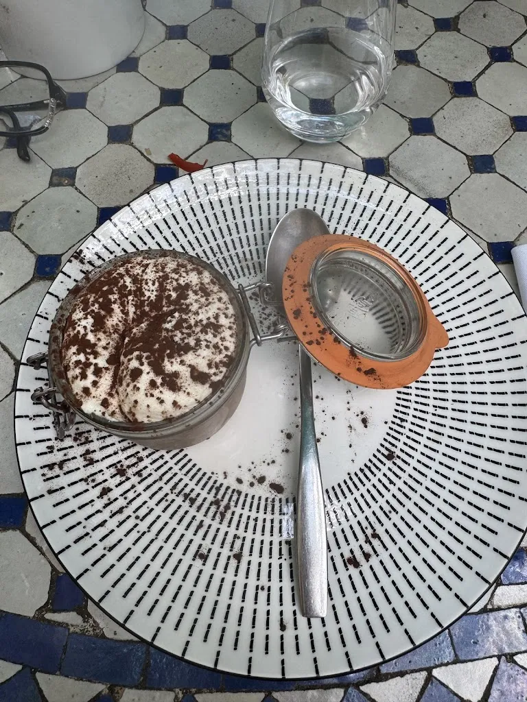 Elodie DMP_La Tonnelle_Guilherand-Granges_review