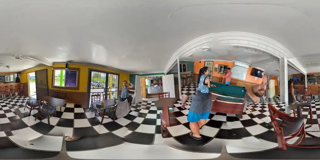 Same Ole Place Restaurant in Bahamas