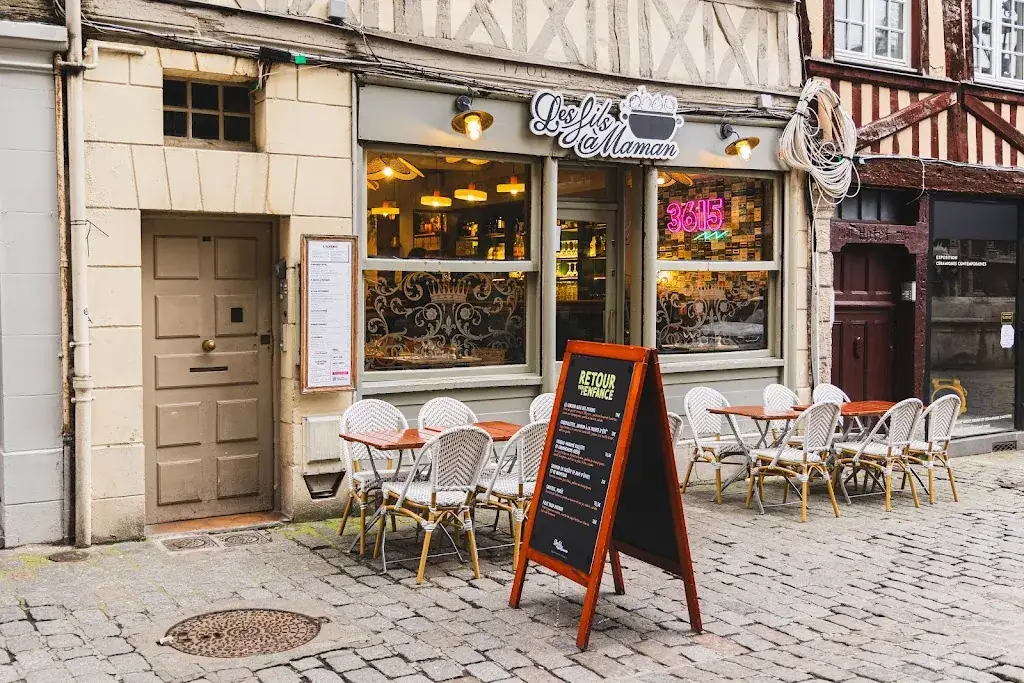 Les Fils à Maman Rouen restaurant in Rouen