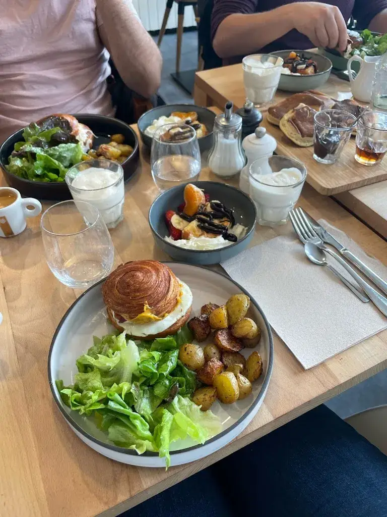 Adrien Morard_Café Arthur_Guilherand-Granges_review