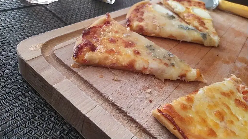 jessi Ca_Ceasar Pizza_Routot_review