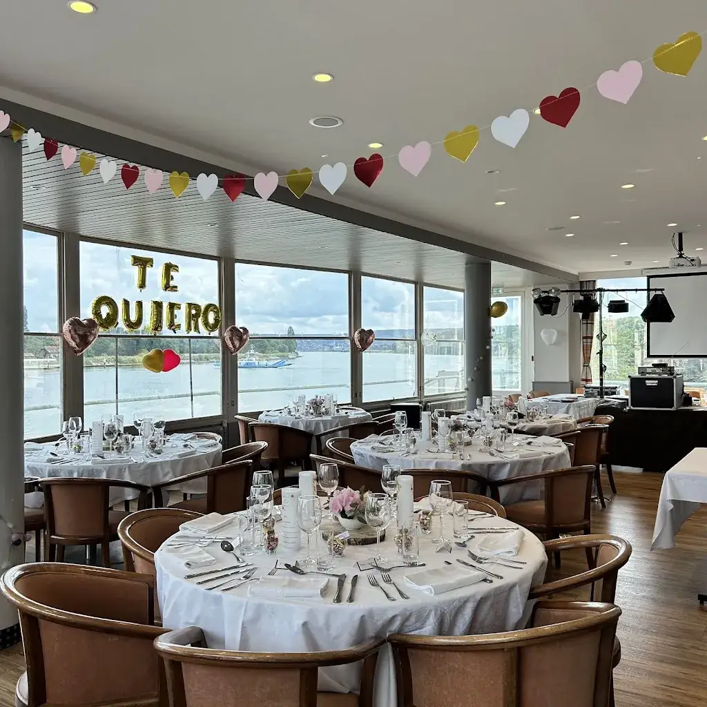 Le Saint Pierre restaurant in Bouille