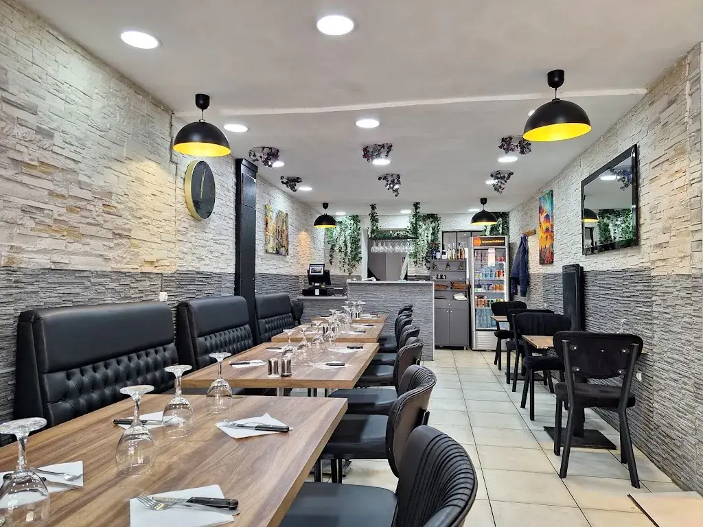 Vincent Viaule_Candan grill Restaurant_Rugles_review