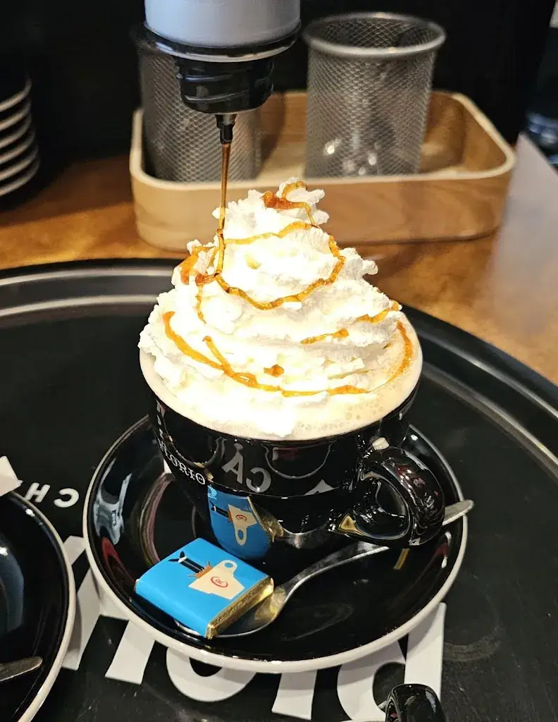 So Cafe_Rugles_slider_image_3