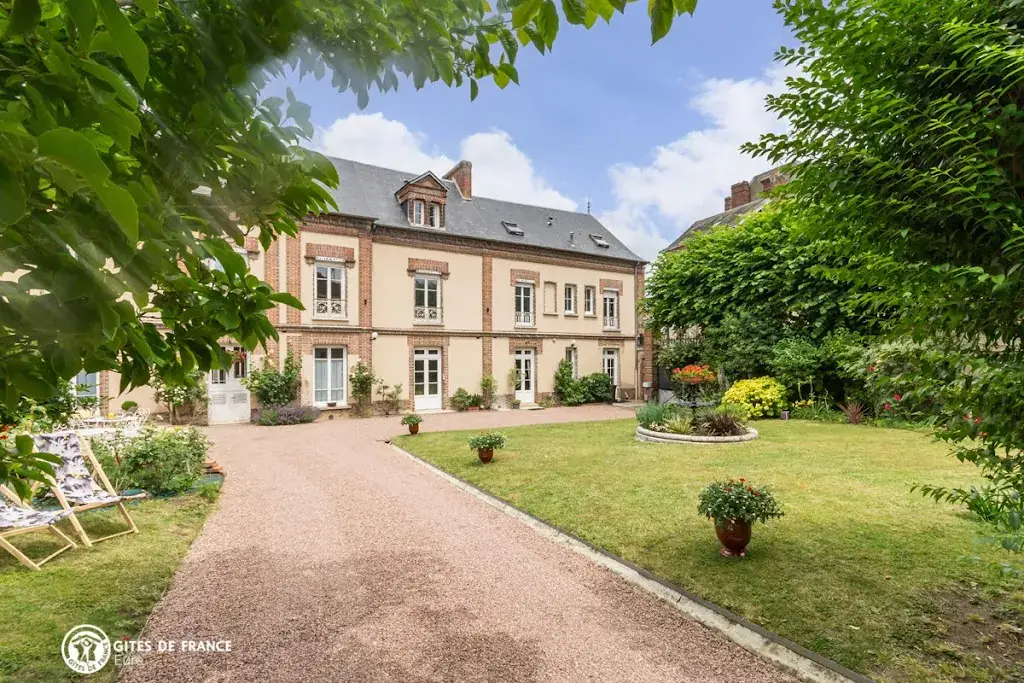 Le Clos Saint-Germain restaurant in Rugles