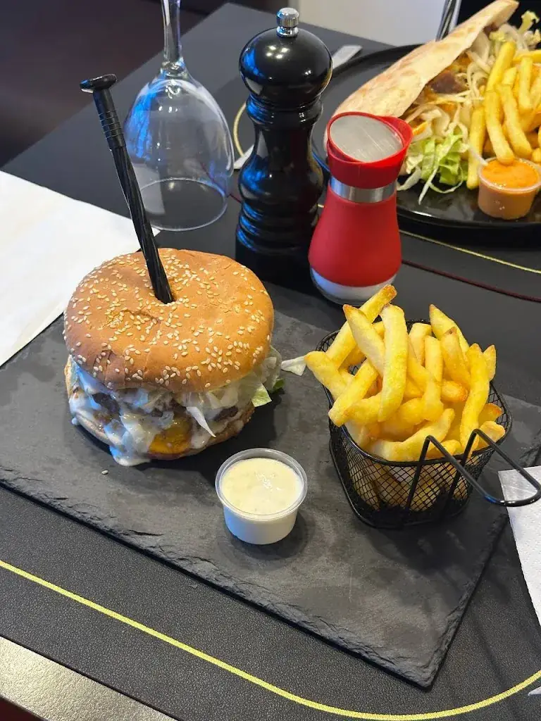 Neyzen Kebab Rugles_Rugles_slider_image_3