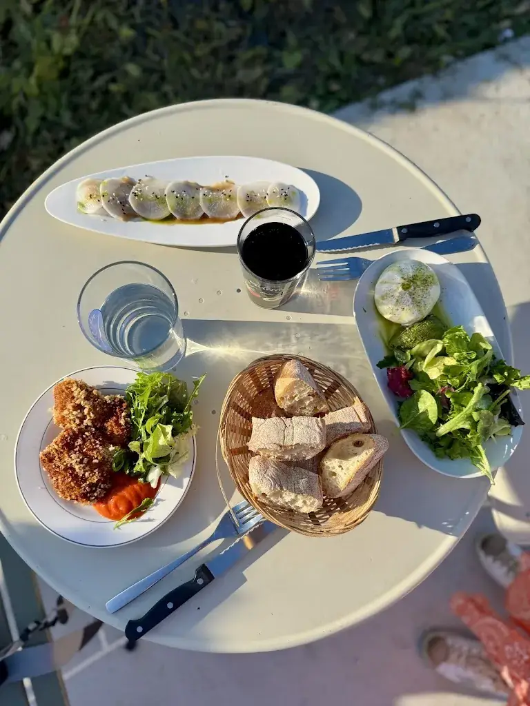 Trinquette_Saint-Aubin-sur-Mer_slider_image_3