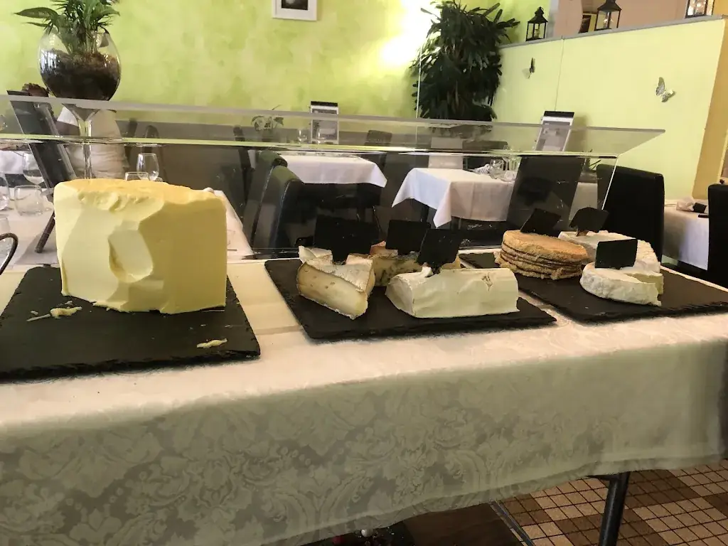 Au Père Tranquille_Saint-Denis-sur-Sarthon_slider_image_3