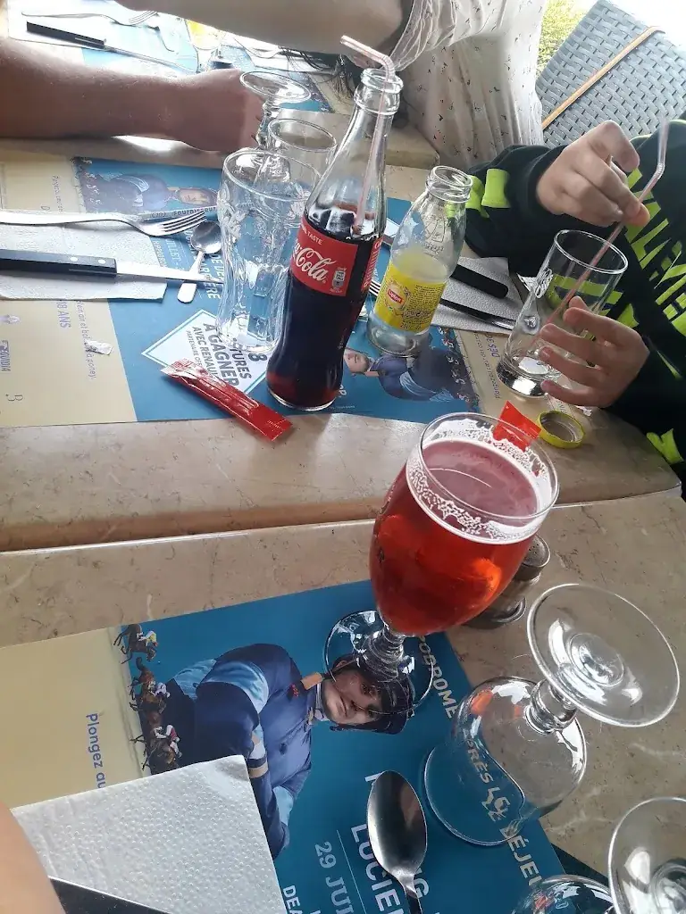 Le Saint Arnoult ristorante a Saint-Arnoult