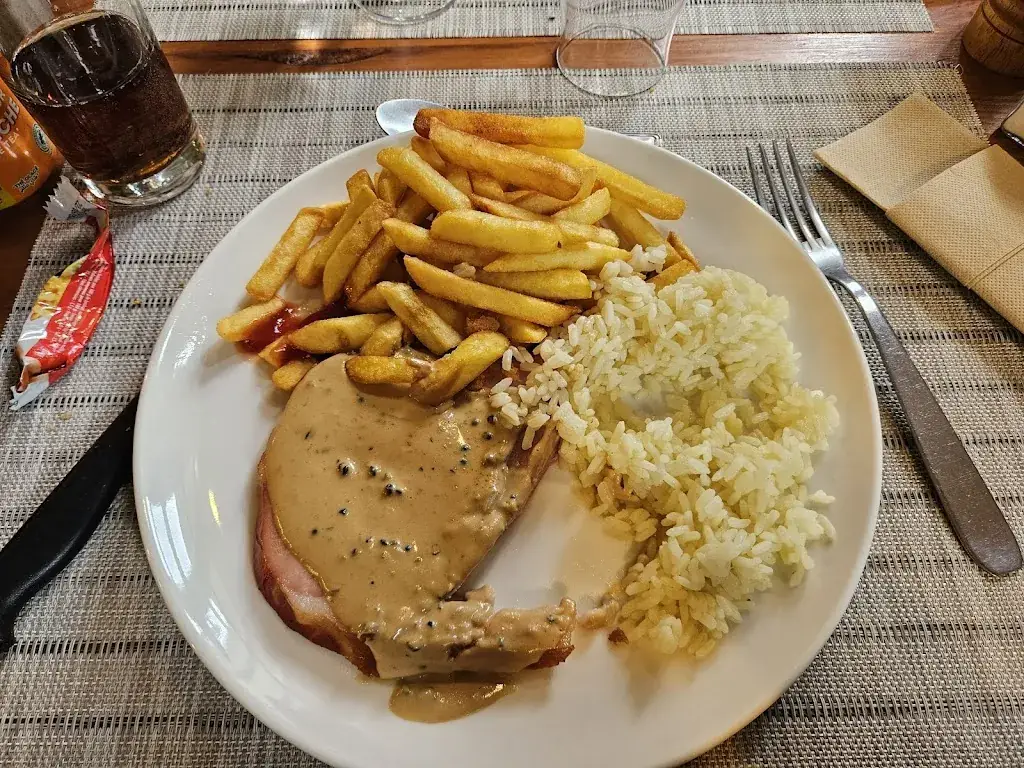 Florian Tanjali_Auberge du Douet de la Taille_Saint-Martin-aux-Chartrains_review