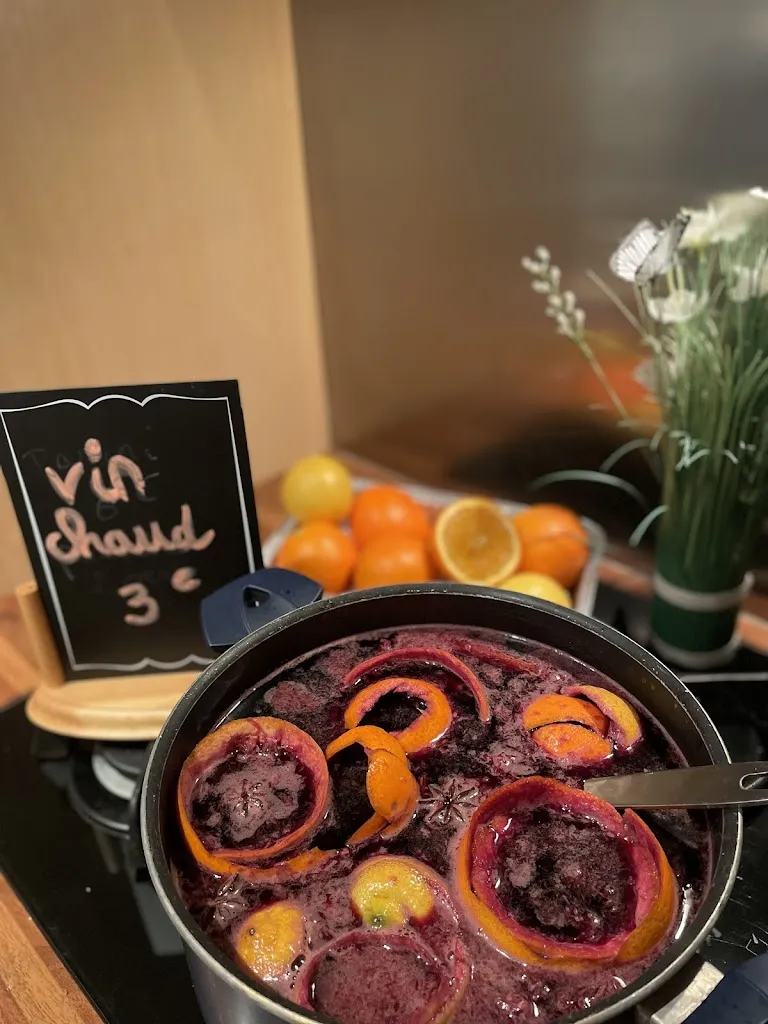 Le Café_Saint-Jean-des-Champs_slider_image_2