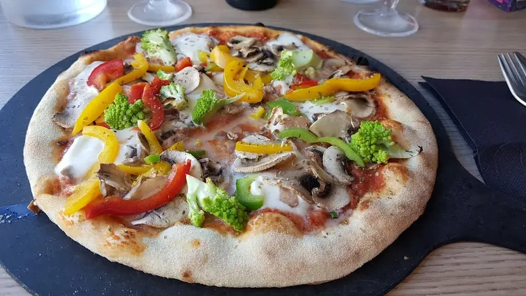 Menu_DE FACTO Mia Pizza A Emporter- Sur Place - En livraison - 7j7 - Midi & Soir_Guilherand-Granges_image_1