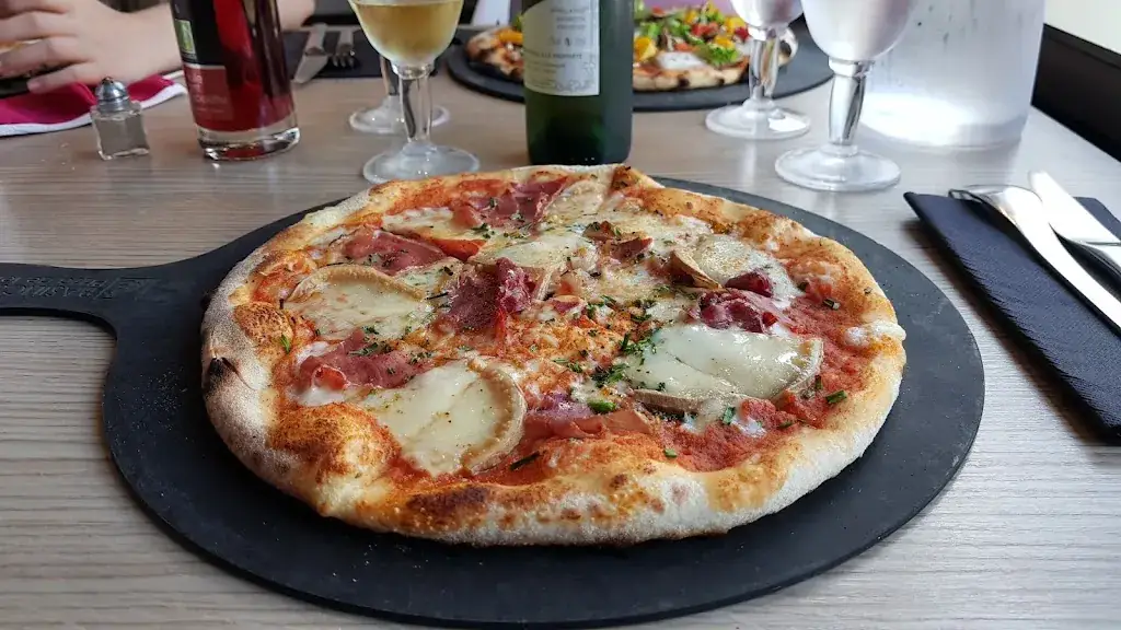 Alex_DE FACTO Mia Pizza A Emporter- Sur Place - En livraison - 7j7 - Midi & Soir_Guilherand-Granges_review