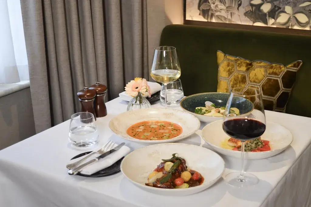 Francatelli_Kingdom_slider_image_3