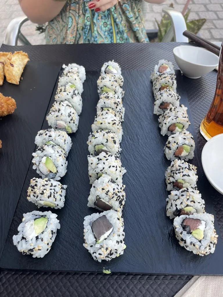 Louhan Cld_Sushidéal_Saint-Hilaire-du-Harcouët_review