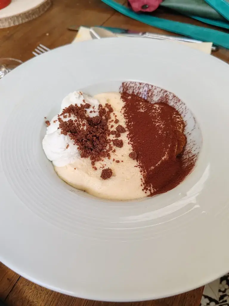 Joëlle Médina_Restaurant Pòtafin_Saint-Just_review